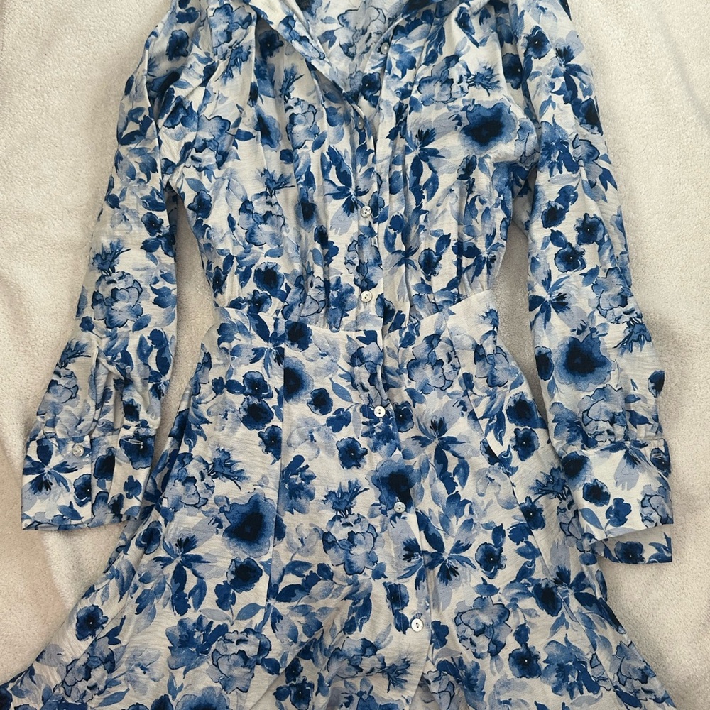 H&M Blue and White Floral Long Sleeve Dress